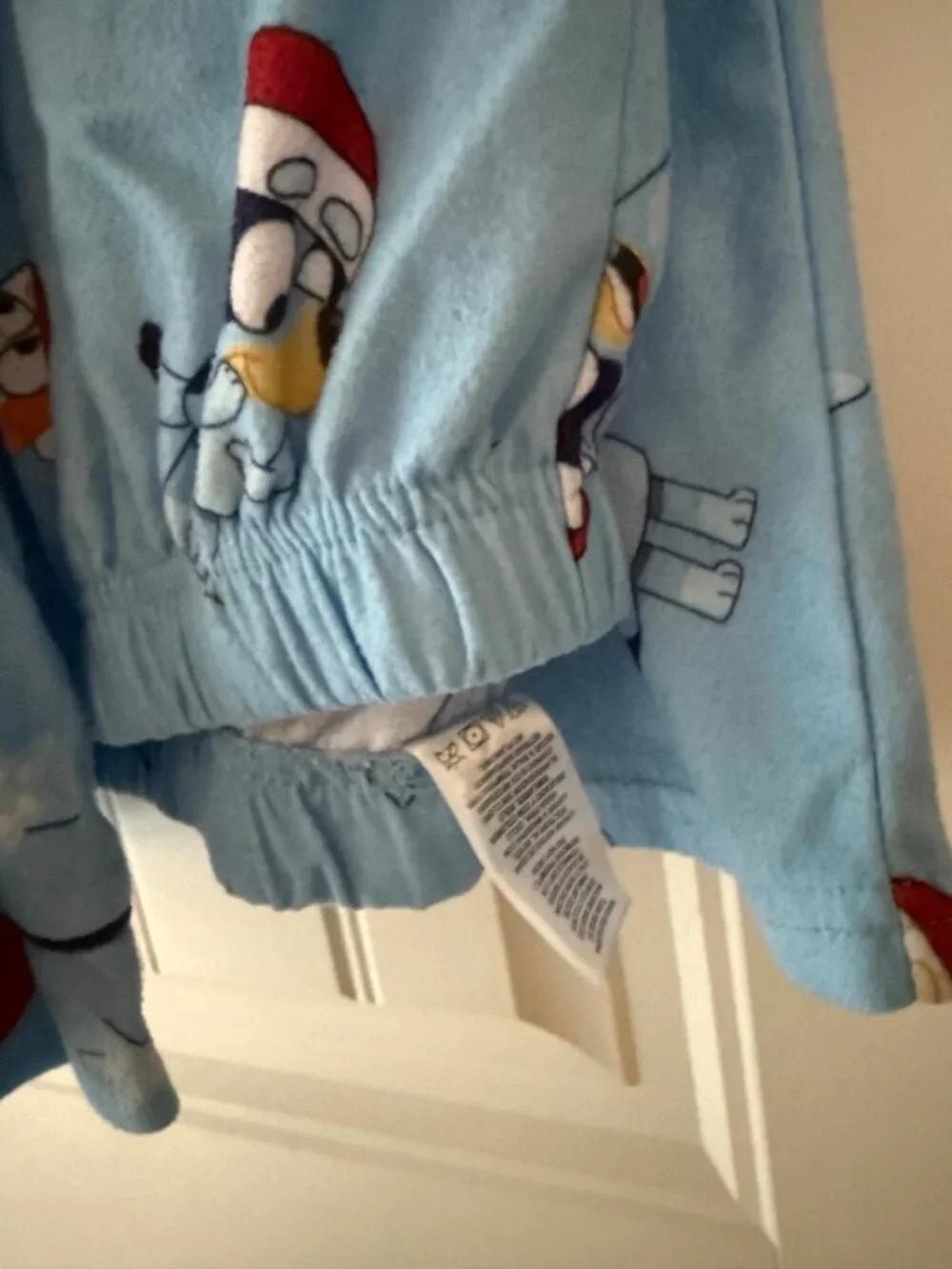Bluey Mom Pajama Set - medium - Picture 4 of 4